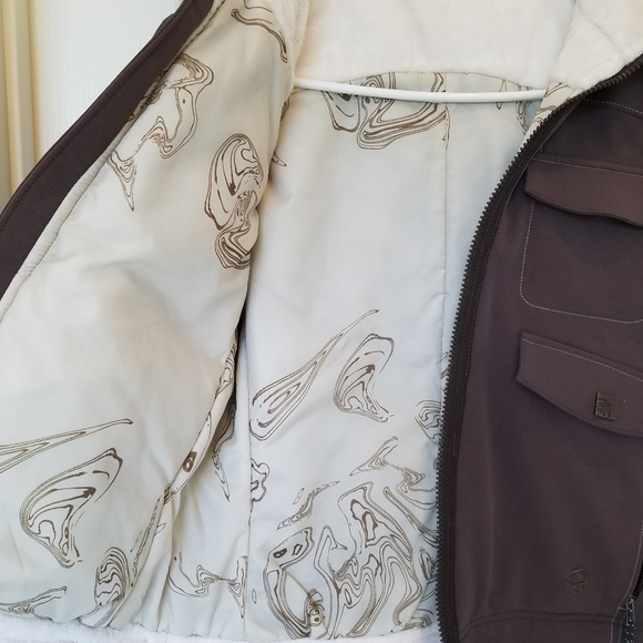 Mountain Hardwear Jacket - Picture 3 of 5